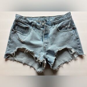 Levi’s 501 Cutoff Shorts